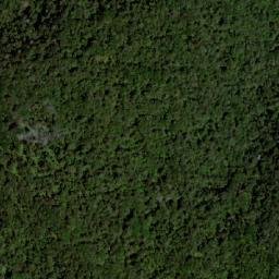 Satellite imagery of Peña de Los Buitres, VE