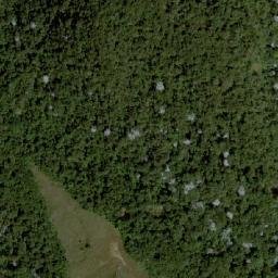Satellite imagery of Peña de Los Buitres, VE
