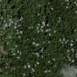 Satellite imagery of Peña de Los Buitres, VE