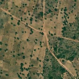 Satellite imagery of Dougué, CM