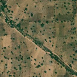 Satellite imagery of Dougué, CM