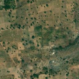 Satellite imagery of Dougué, CM