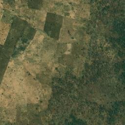 Satellite imagery of Hosséré Sidiri, CM