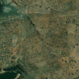 Satellite imagery of Hosséré Tchapoma, CM