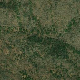 Satellite imagery of Hosséré Douri, CM