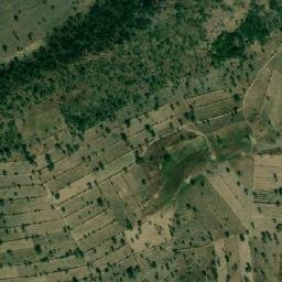 Satellite imagery of Hoséré Bangoura, CM