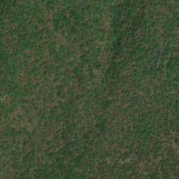 Satellite imagery of Hoséré Yalbo, CM