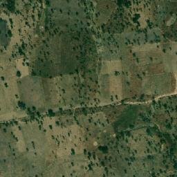 Satellite imagery of Hoséré Komba, CM