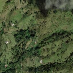 Satellite imagery of Fila La Camacha, VE