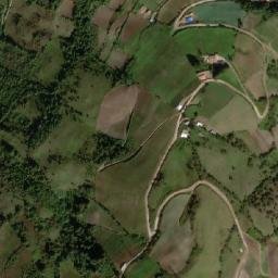Satellite imagery of Cerro El Duque, VE
