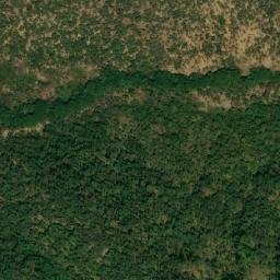 Satellite imagery of Hoséré Ta Ngour, CM