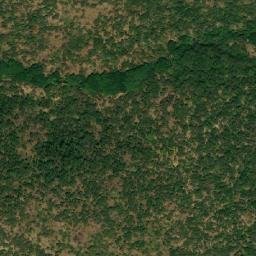Satellite imagery of Hoséré Ta Ngour, CM
