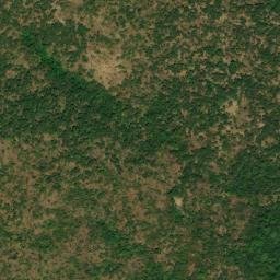 Satellite imagery of Hoséré Ta Ngour, CM