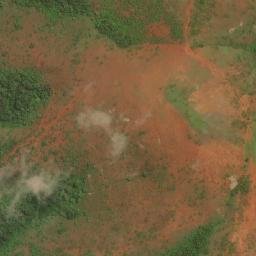 Satellite imagery of Rocher Oueukenzou, CM