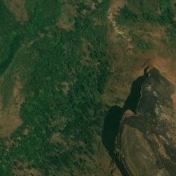 Satellite imagery of Kom Mombi, CM
