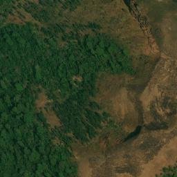 Satellite imagery of Kom Mombi, CM