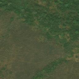 Satellite imagery of Fomdoum, CM