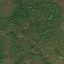 Satellite imagery of Fomdoum, CM