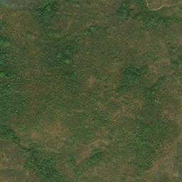 Satellite imagery of Fomdoum, CM