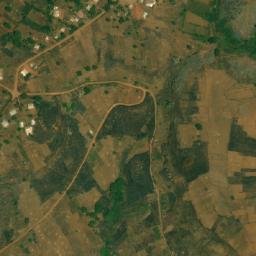 Satellite imagery of Nkoofombouo, CM
