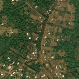 Satellite imagery of Toungou, CM