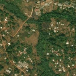 Satellite imagery of Famlou, CM