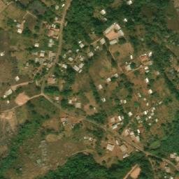 Satellite imagery of Famlou, CM