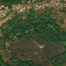 Satellite imagery of La'ngwe, CM