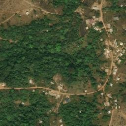 Satellite imagery of La'ngwe, CM