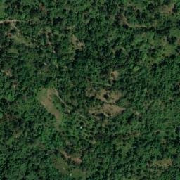 Satellite imagery of Gle Putoh, ID