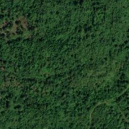 Satellite imagery of Gle Putoh, ID