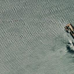 Satellite imagery of Islotes Enríquez, GQ