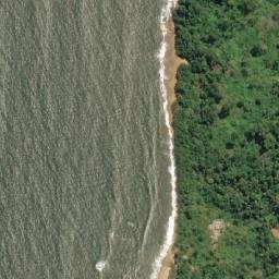Satellite imagery of Rocher du Loup, CM