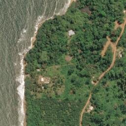 Satellite imagery of Rocher du Loup, CM