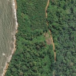 Satellite imagery of Rocher du Loup, CM