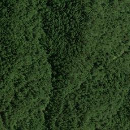 Satellite imagery of Loma El Alumbre, EC
