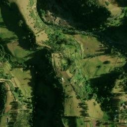 Satellite imagery of Ovalo, EC