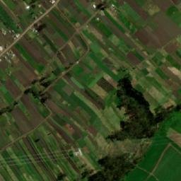 Satellite imagery of Cruzmaqui, EC