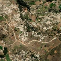 Satellite imagery of Loma Yaguinta, EC