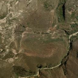 Satellite imagery of Loma Zhuñín, EC