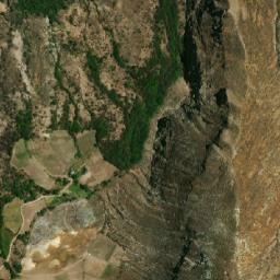 Satellite imagery of Loma Putuzhio, EC