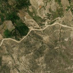 Satellite imagery of Huayraloma, EC