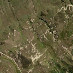 Satellite imagery of Huayraloma, EC