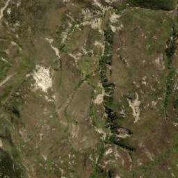 Satellite imagery of Huayraloma, EC