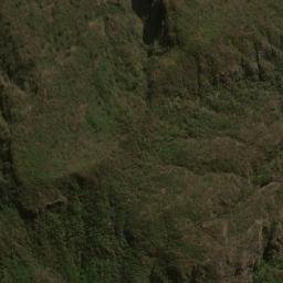 Satellite imagery of Cerros El Alumbral, PE