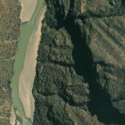 Satellite imagery of Cerro Balcón del Diablo, PE