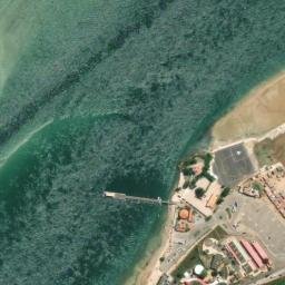 Satellite imagery of Morro da Cruz, AO