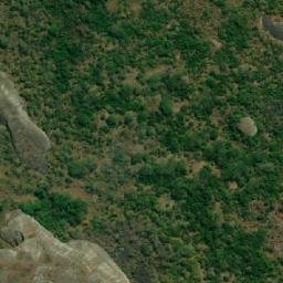 Satellite imagery of Quizua, AO