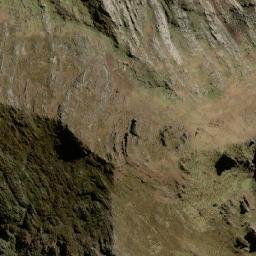 Satellite imagery of Cerro Pinculluyoj, PE