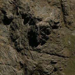 Satellite imagery of Cerro Lauchinan, PE